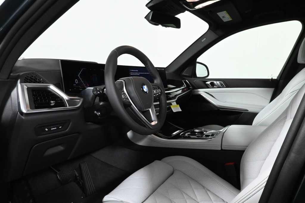 Thumbnail: 2026 BMW X5 - 15