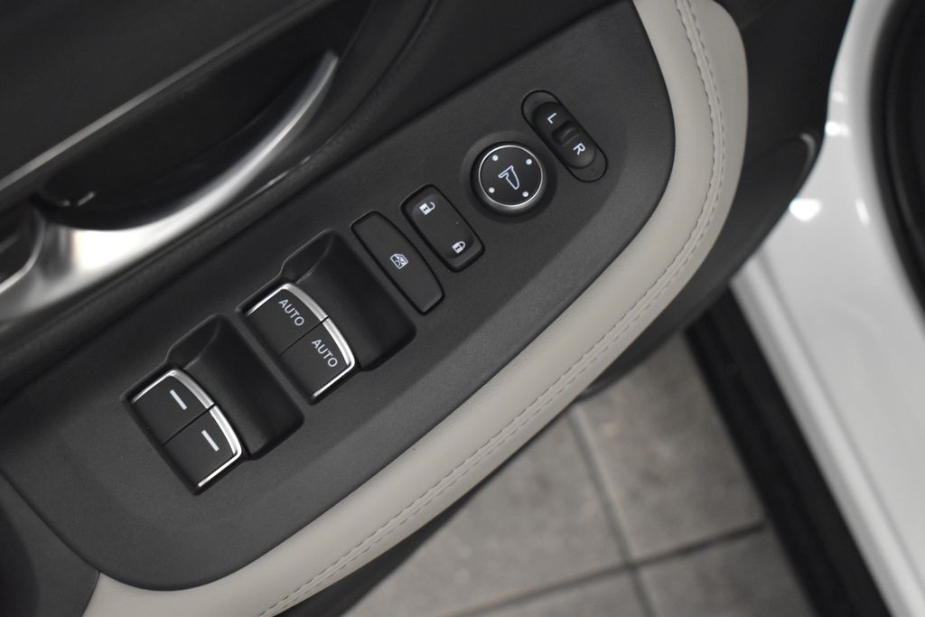 Thumbnail: 2026 Honda HR-V - 10