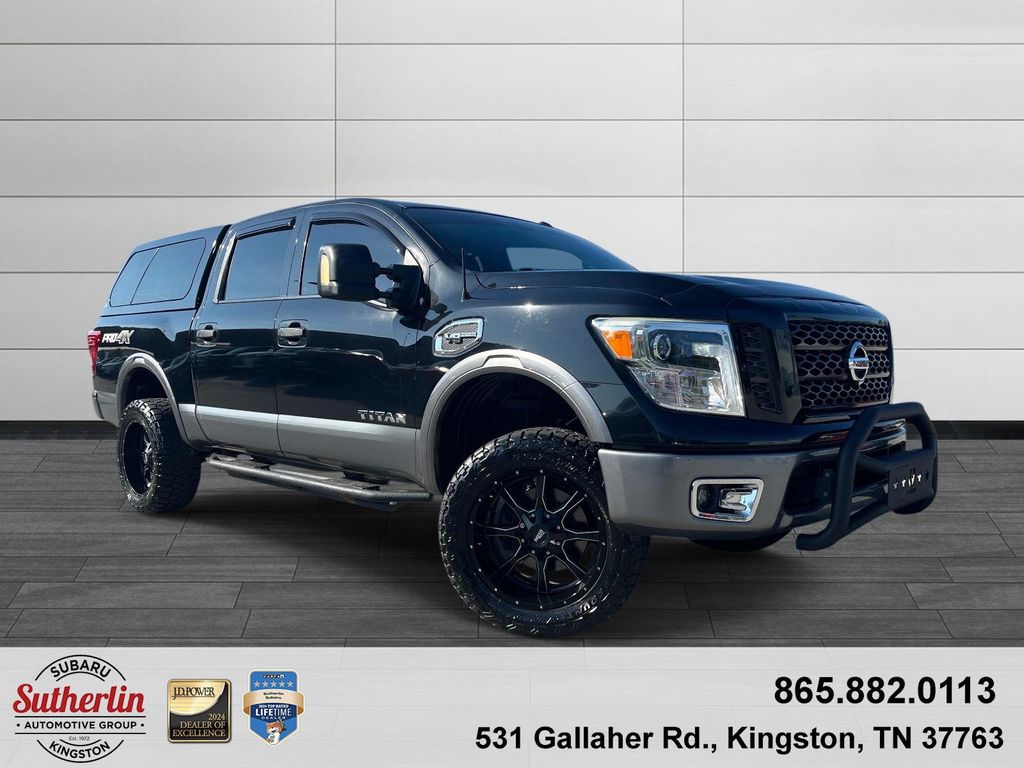 2017 Nissan Titan PRO-4X Crew Cab 4WD