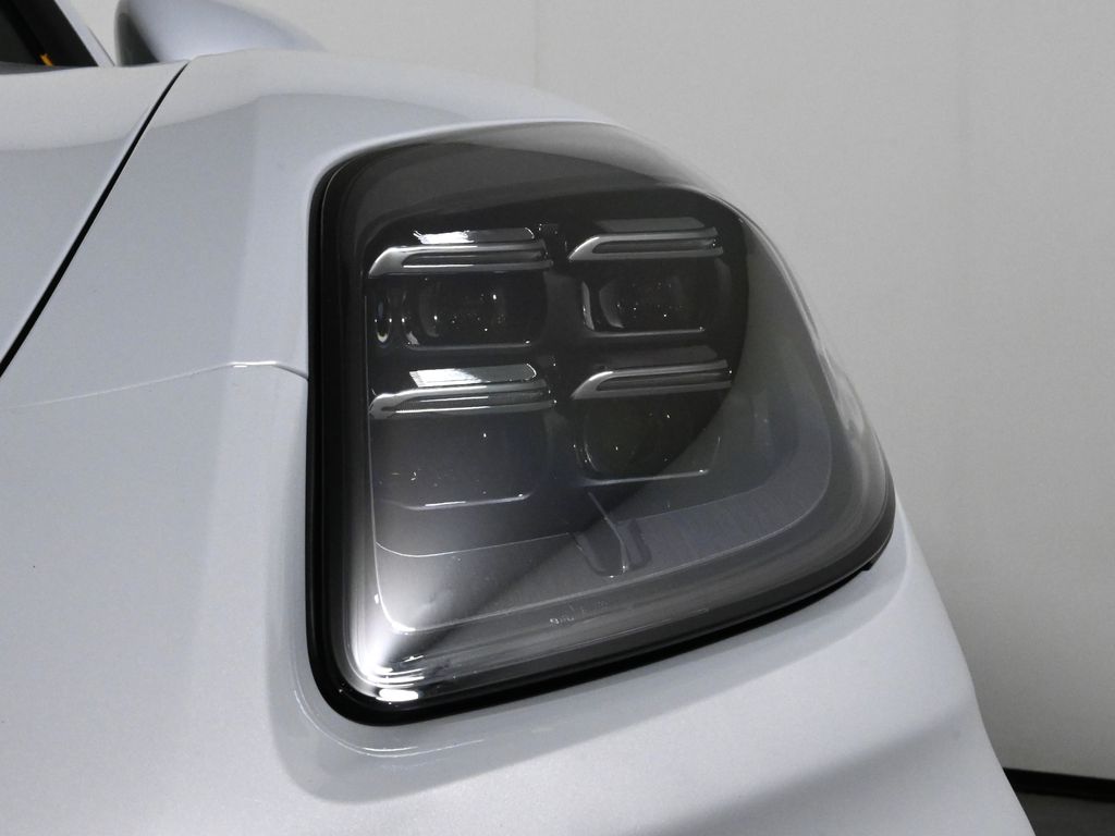 Thumbnail: 2026 Porsche Panamera - 11