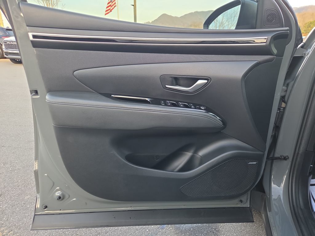 used 2022 Hyundai Santa Cruz car, priced at $23,290