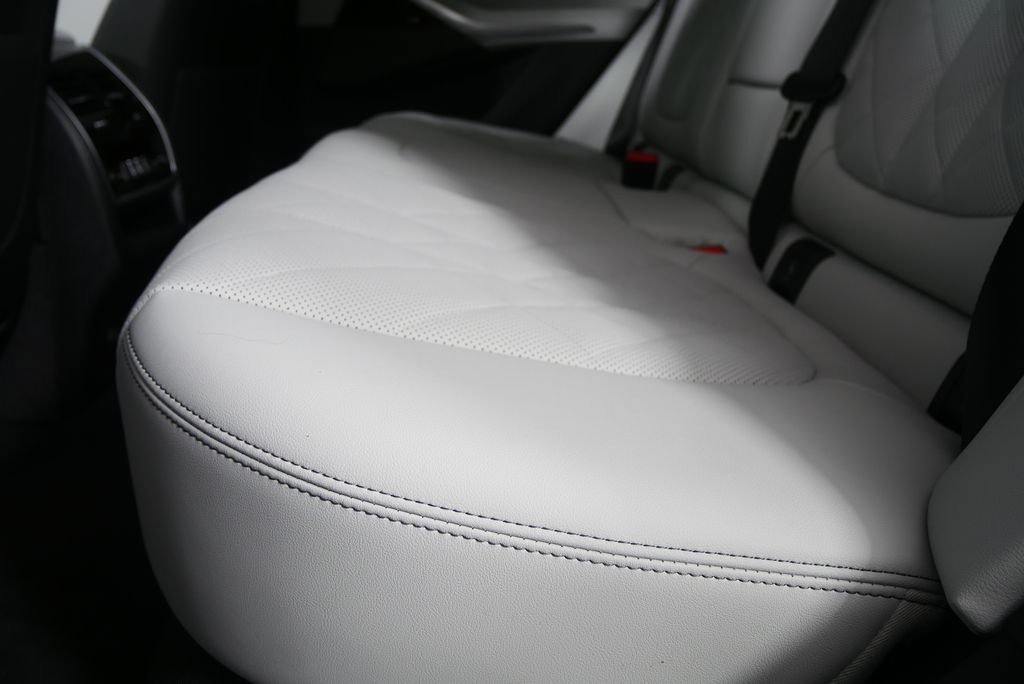 Thumbnail: 2026 BMW X5 - 15