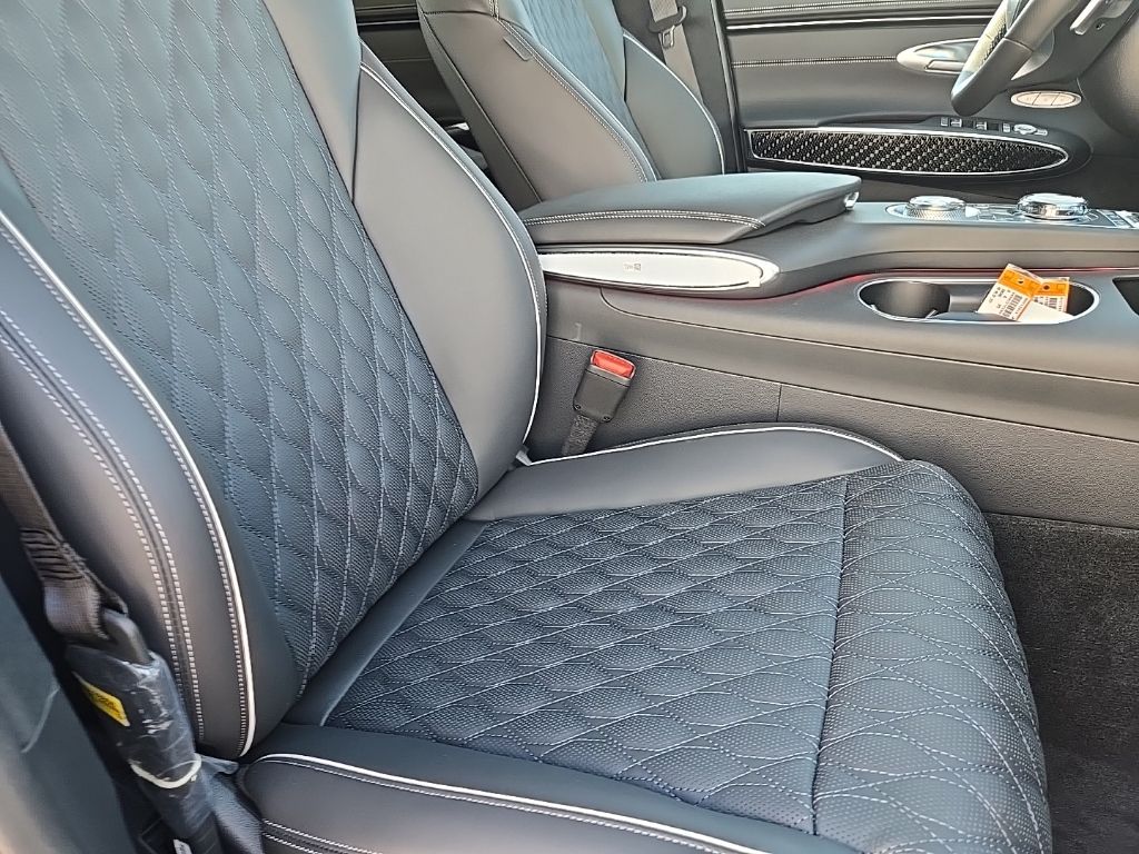 2025 Genesis GV70  20