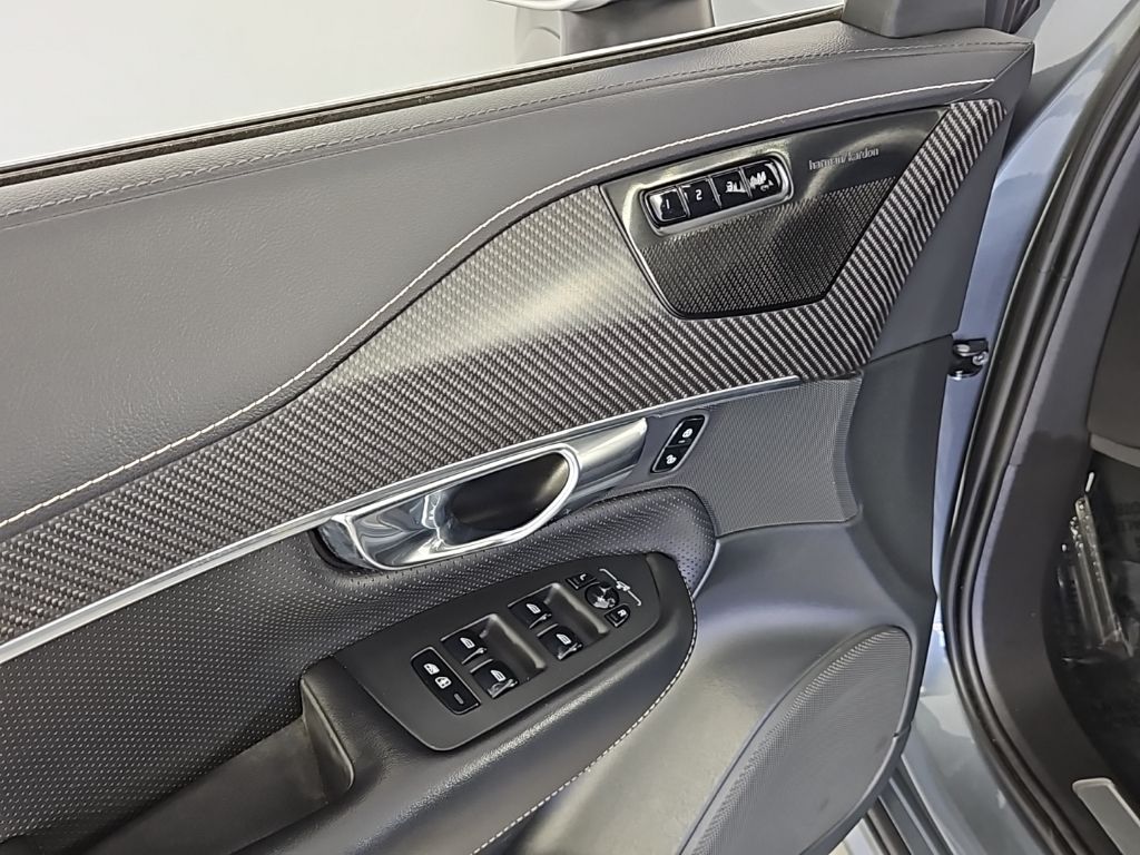 Thumbnail: 2019 Volvo XC90 - 12