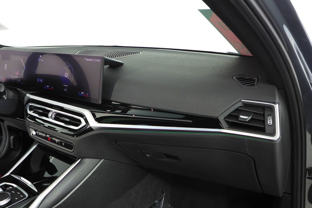 Thumbnail: 2024 BMW 3 Series - 14