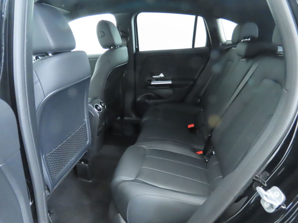 Thumbnail: 2025 Mercedes-Benz GLA - 21