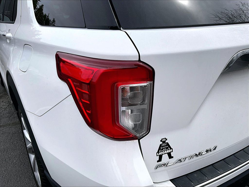 2022 Ford Explorer — photo 27