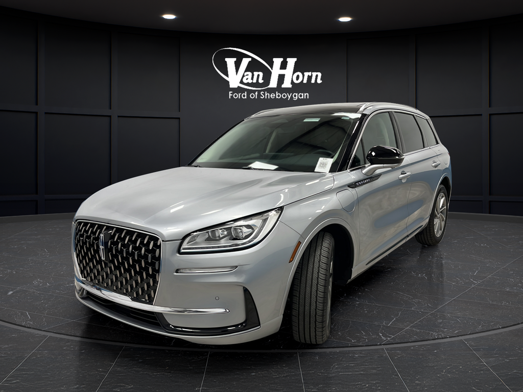 Used 2024 Silver Radiance Metallic Clearcoat Lincoln Grand Touring image 7