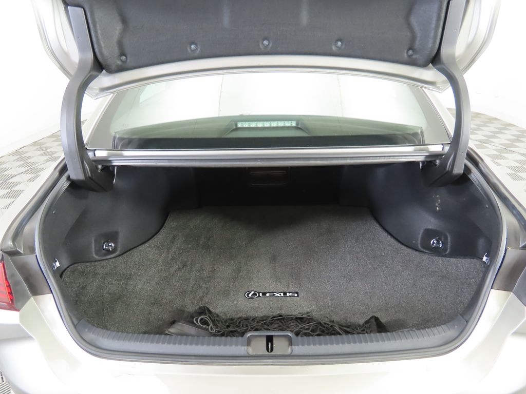 Thumbnail: 2019 Lexus ES - 27