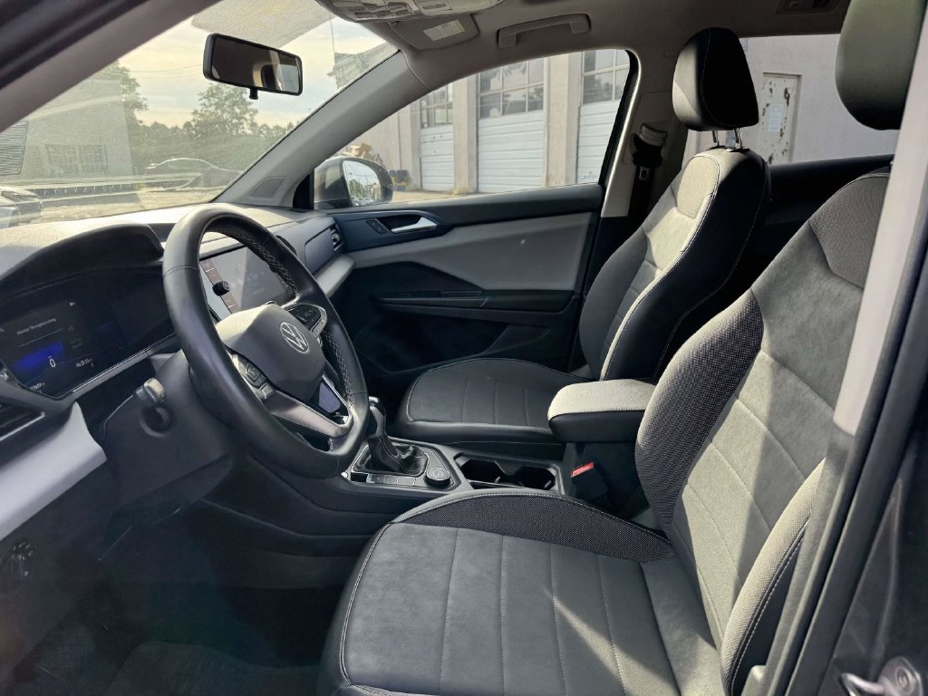 Used 2022 Volkswagen Taos SUV