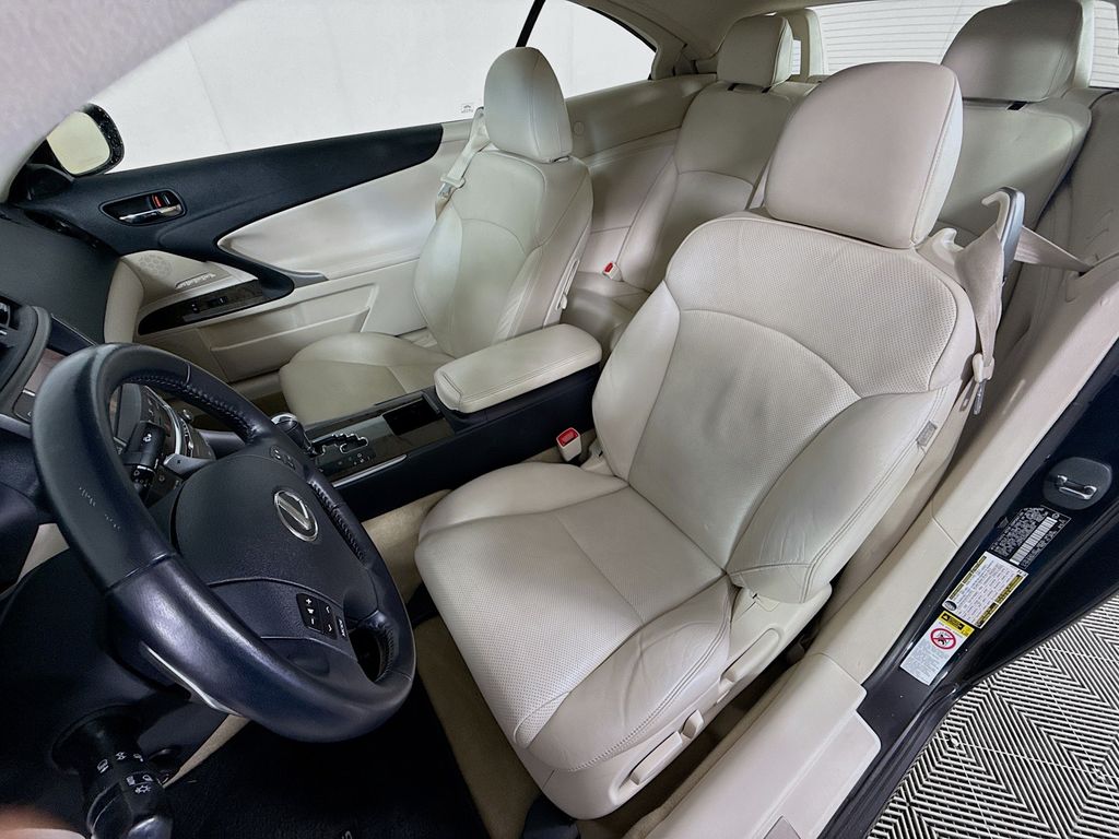 Thumbnail: 2010 Lexus IS - 21