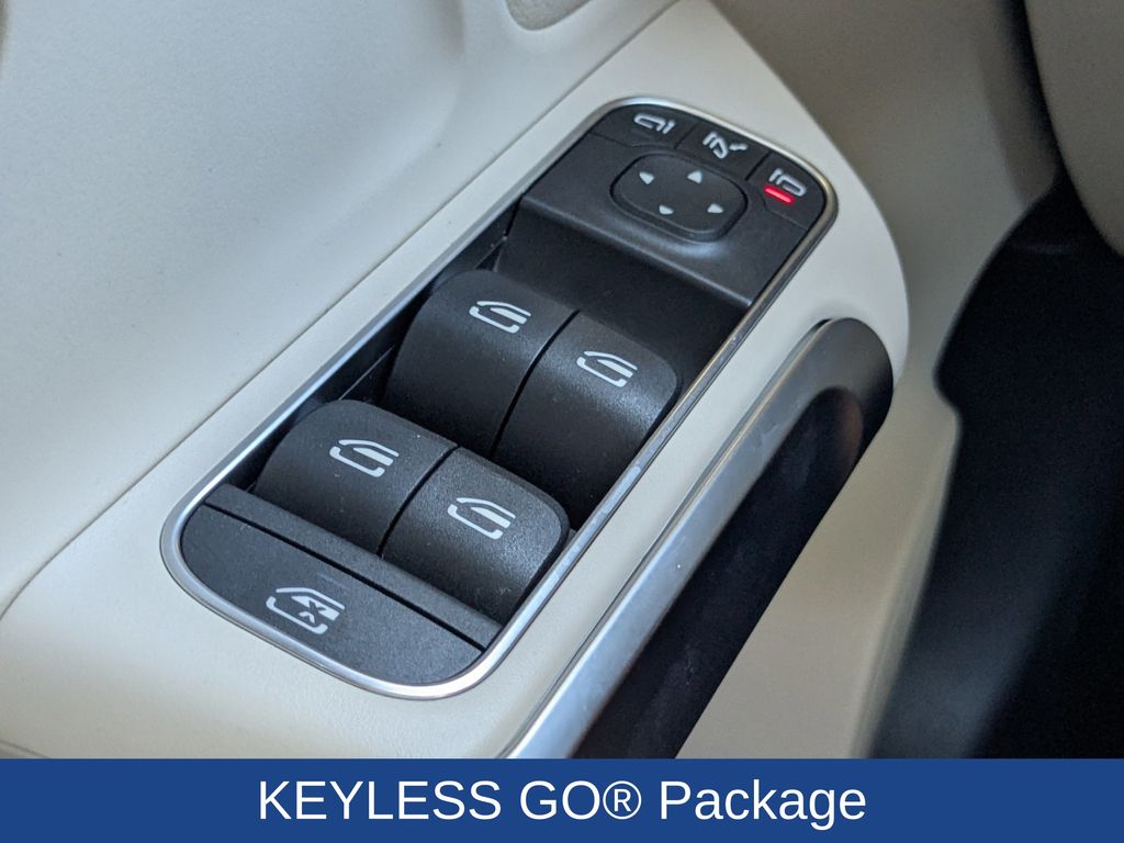 2020 Mercedes-Benz GLB 250 