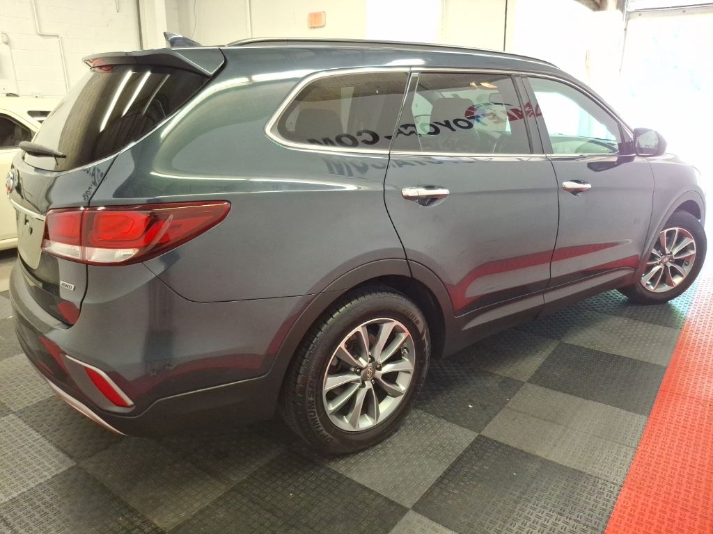 Used 2017 Hyundai Santa Fe SUV