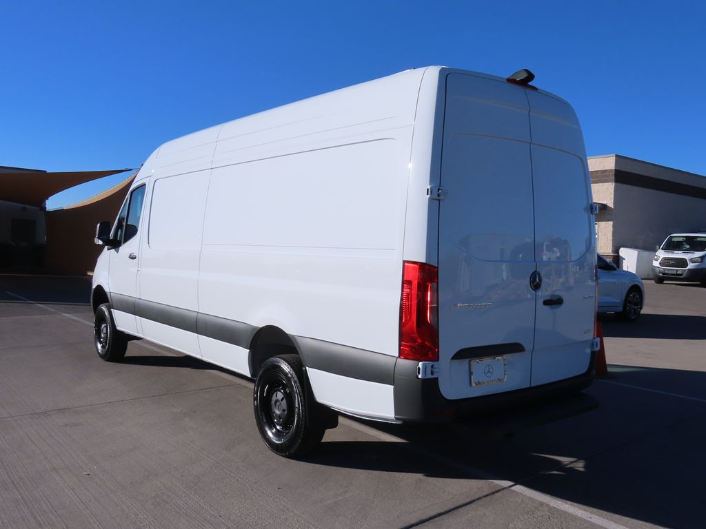 2025 Mercedes-Benz Sprinter 2500 7