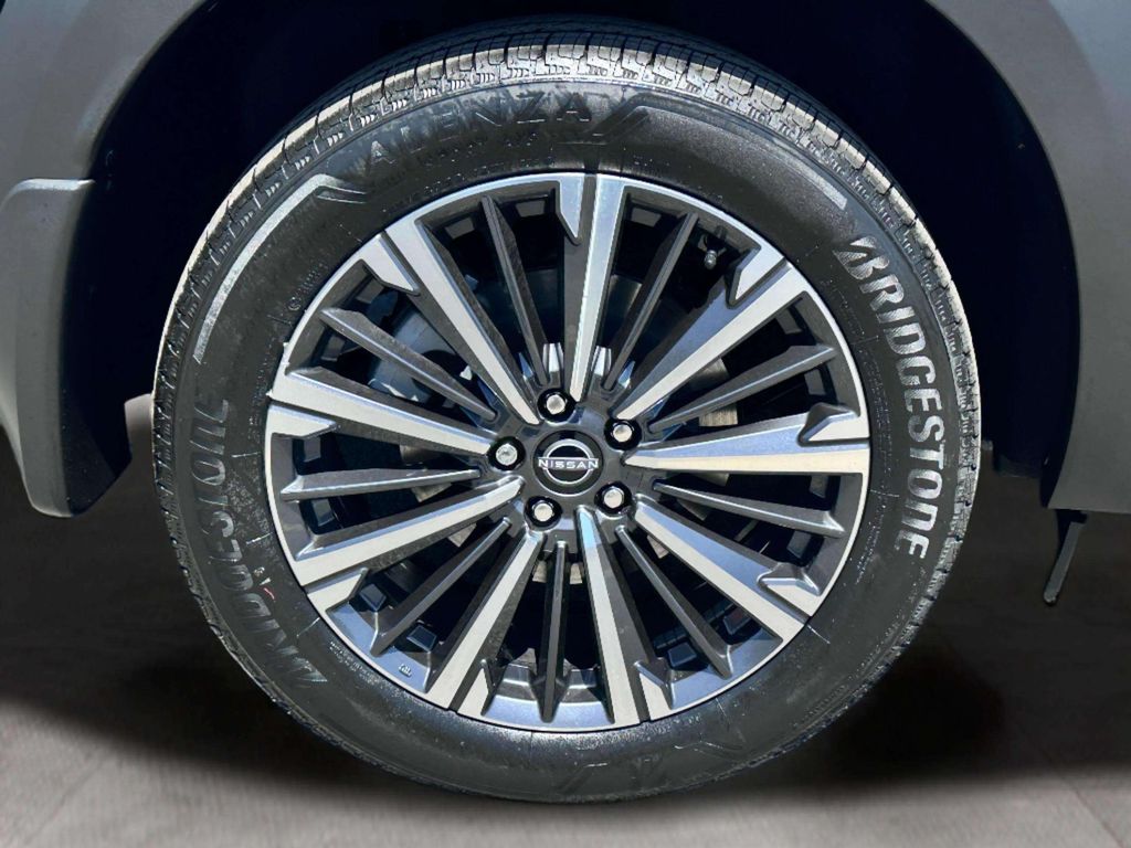 New 2026 Super Black Nissan Platinum image 10