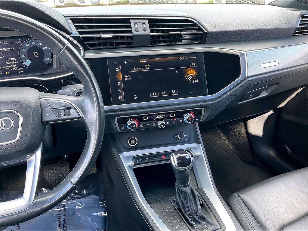 2023 Audi Q3 — photo 17