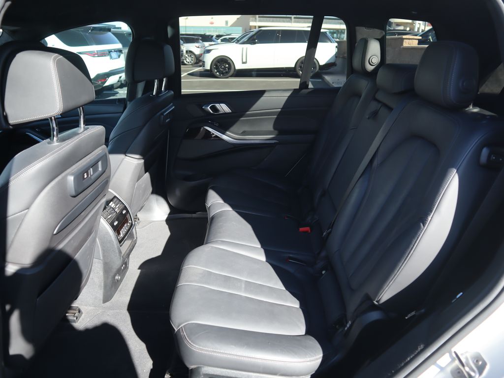 Thumbnail: 2020 BMW X7 - 11