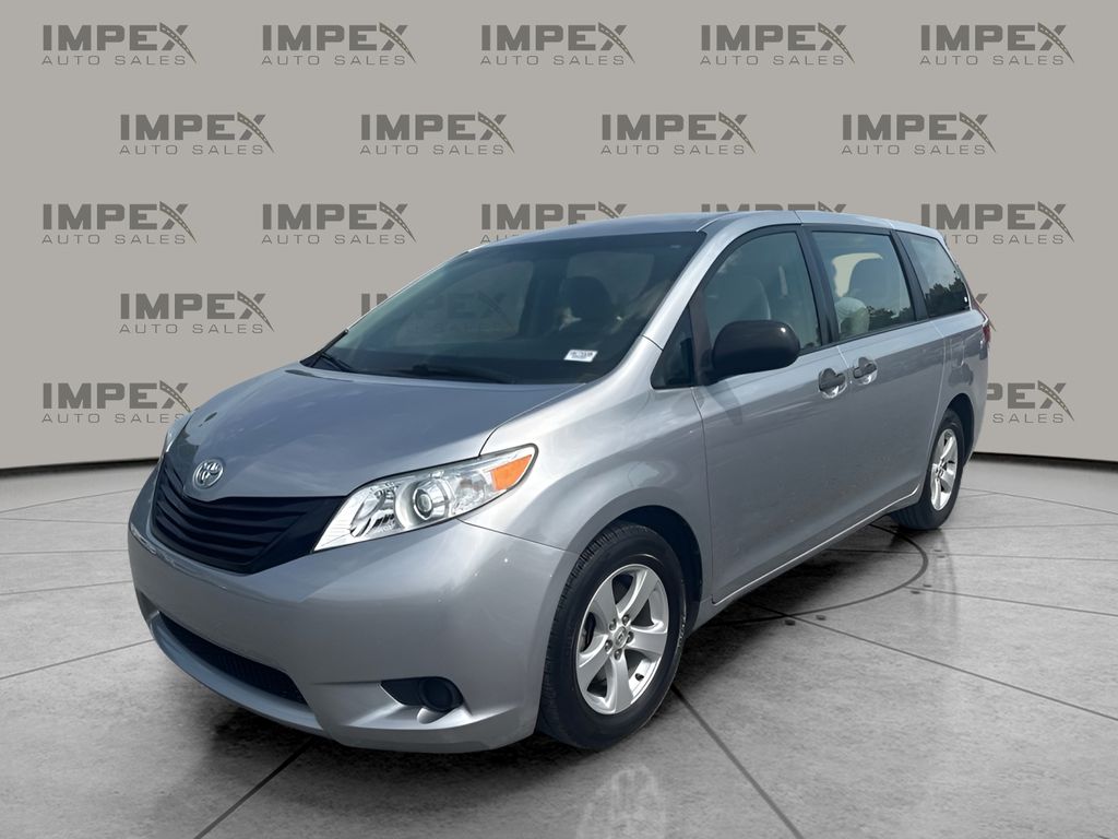 Silver Sky Metallic 2017 Toyota Sienna Minivan Front-Wheel Drive 8-Speed Automatic