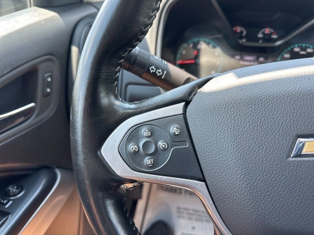 2022 Summit White Chevrolet Colorado LT RWD