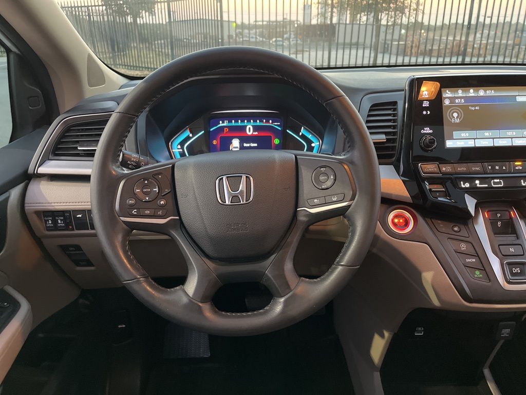 Thumbnail: 2023 Honda Odyssey - 17