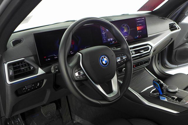 2023 BMW i4 eDrive40 28