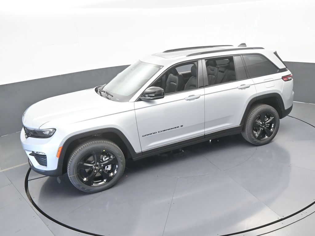 New 2025 Silver Zynith Jeep Limited image 43