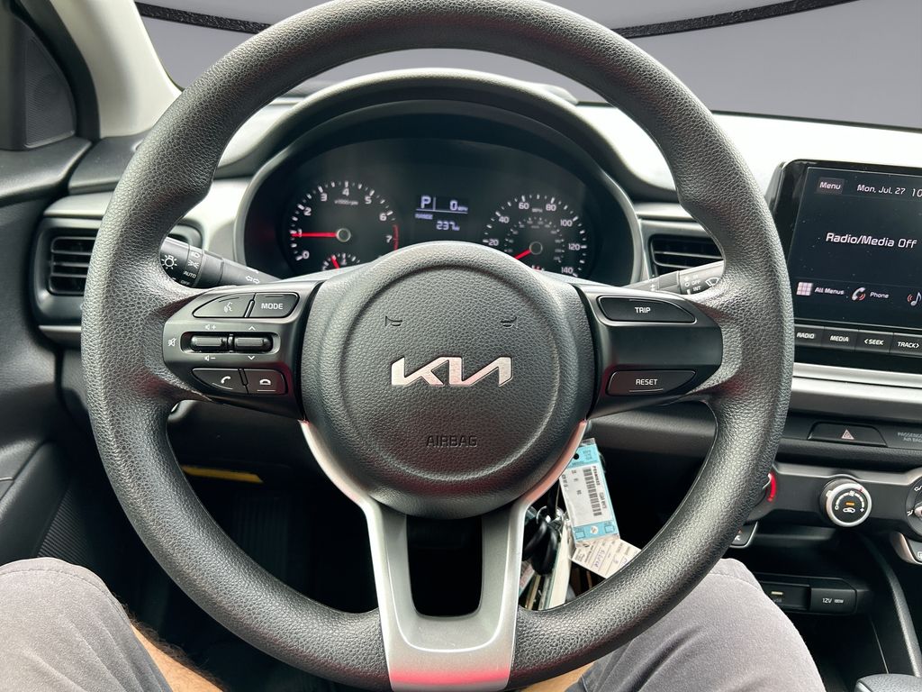 Thumbnail: 2023 Kia Rio - 14