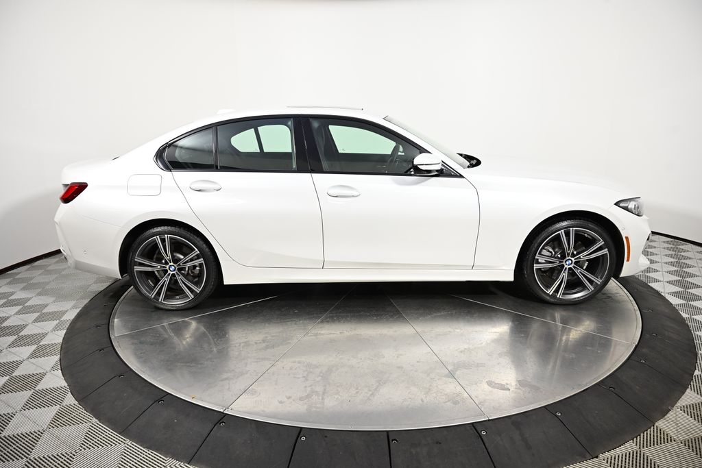 2023 BMW 3 Series 330i xDrive 6