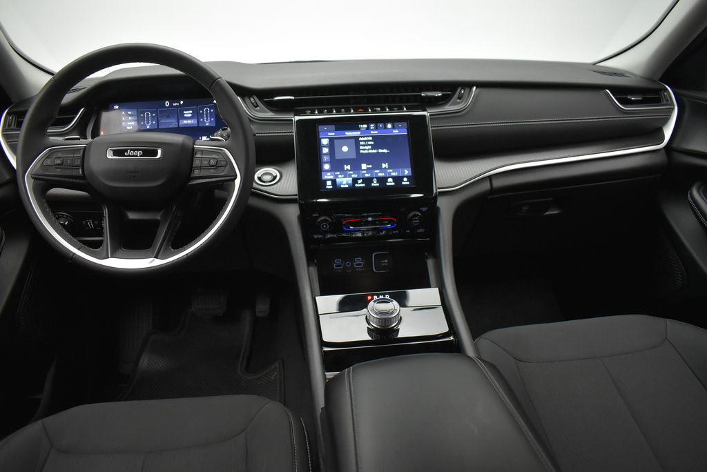 Thumbnail: 2023 Jeep Grand Cherokee - 23