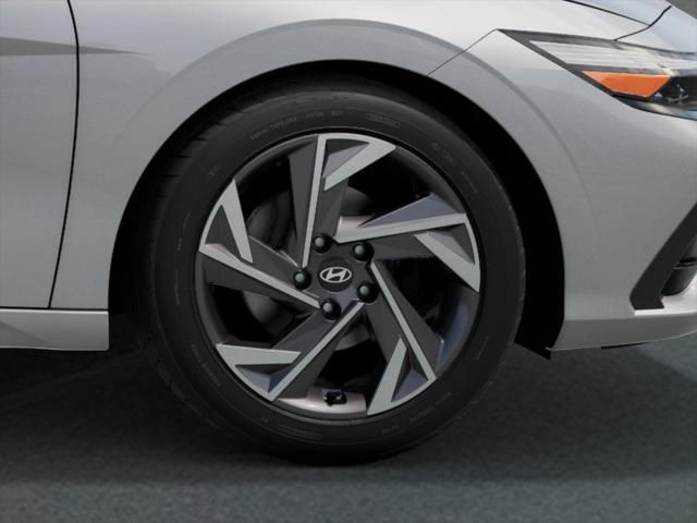 2025 Hyundai Elantra Limited Edition 8