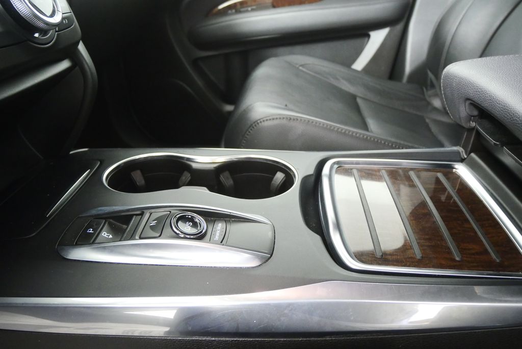 Thumbnail: 2018 Acura MDX - 18