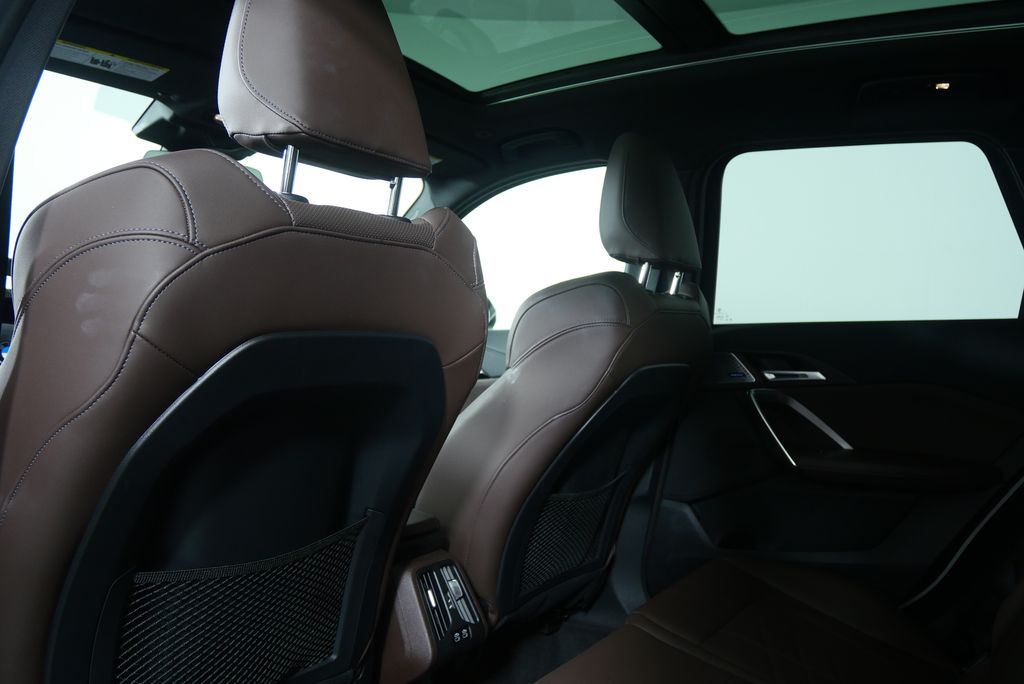 Thumbnail: 2023 BMW X1 - 15