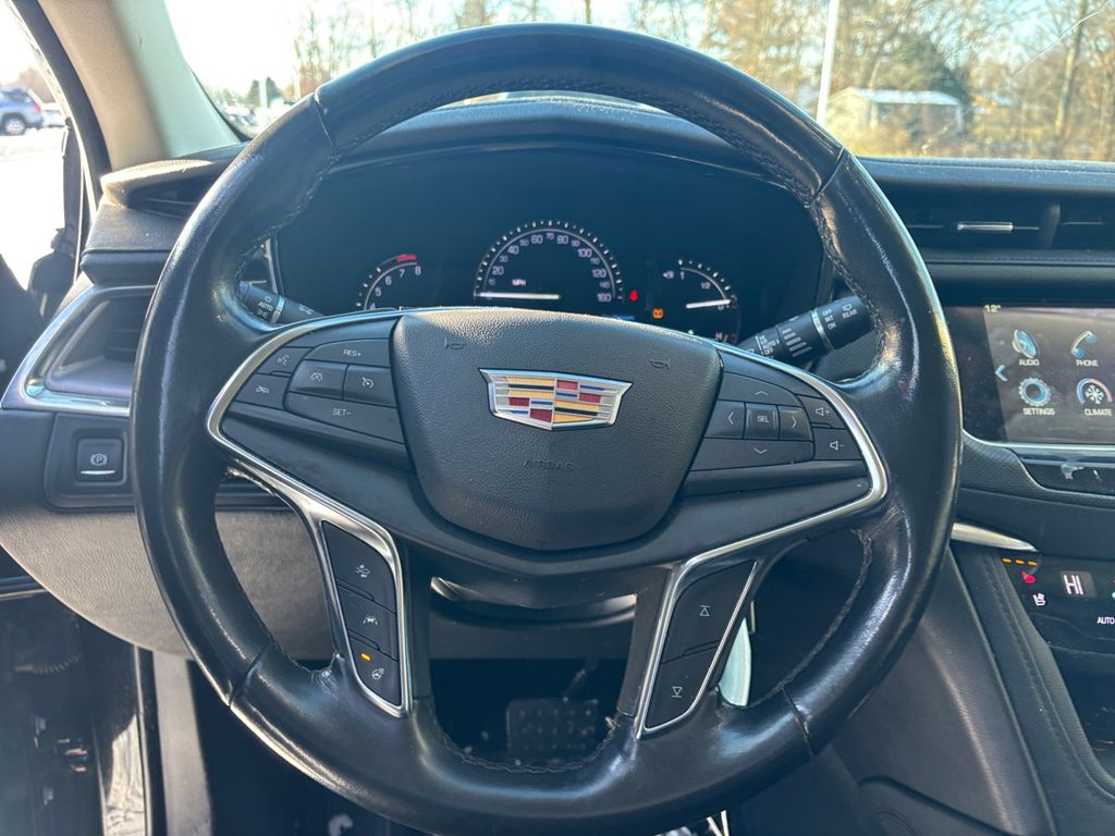 2019 Cadillac XT5 Premium Luxury 11