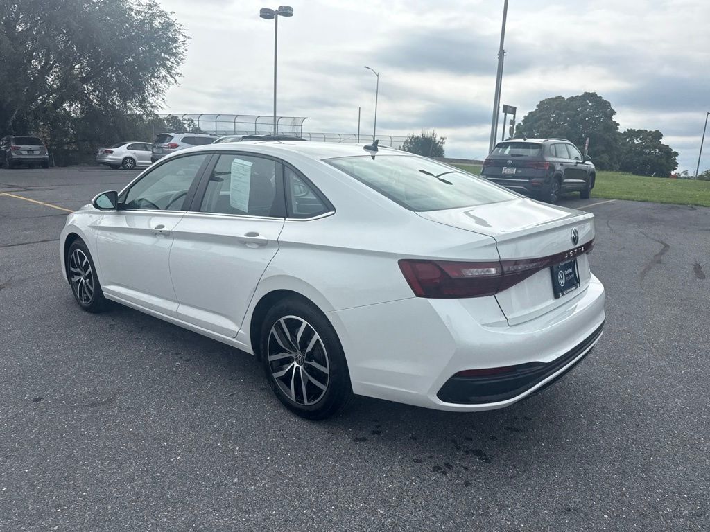 2026 Volkswagen Jetta 1.5T SE White at Sutliff Volkswagen