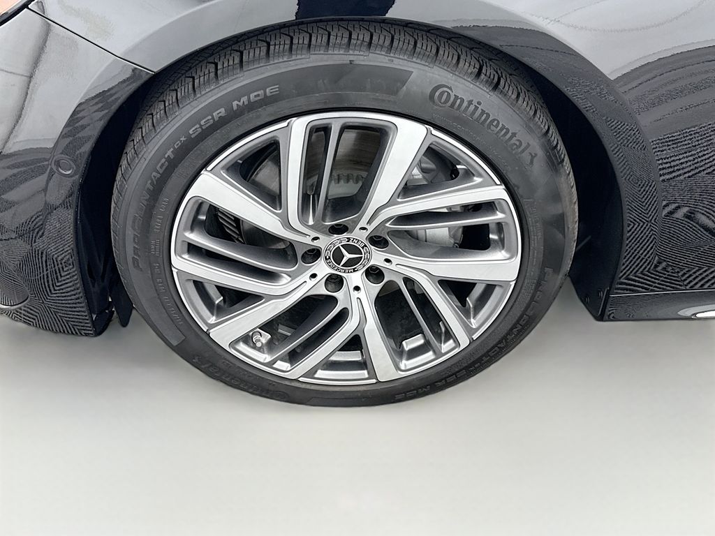 Thumbnail: 2025 Mercedes-Benz E-Class - 29