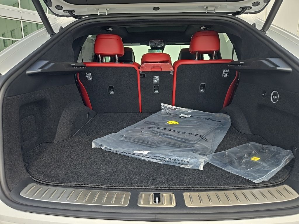 Thumbnail: 2025 Genesis GV80 - 26