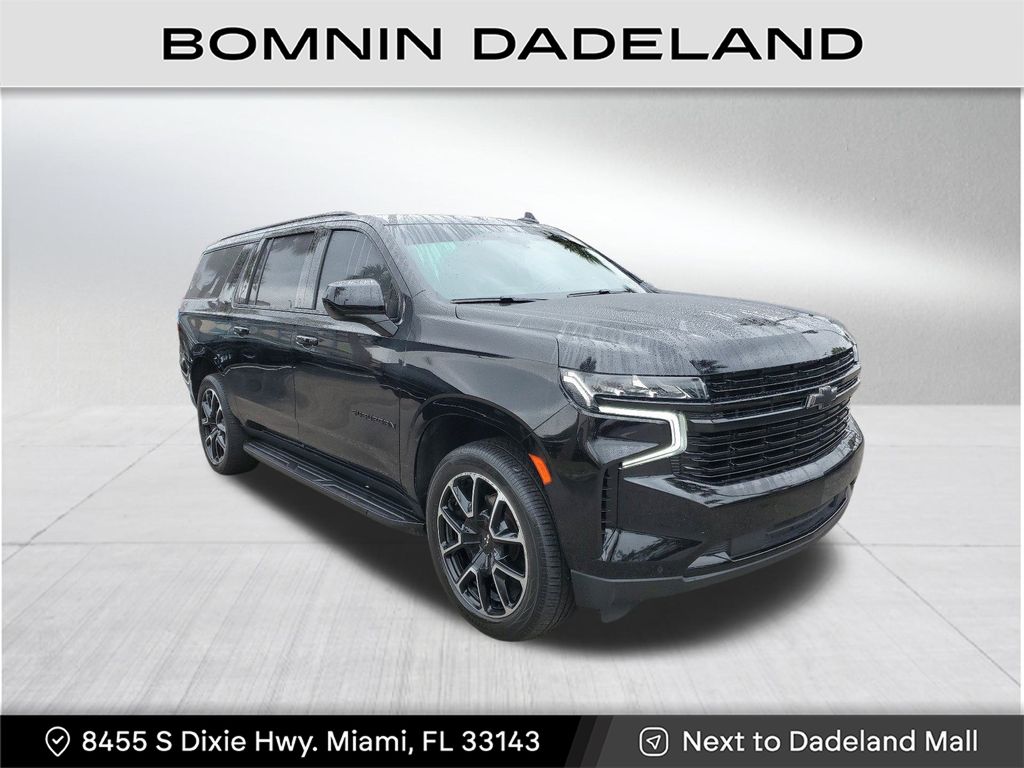 2023 Chevrolet Suburban RST photo