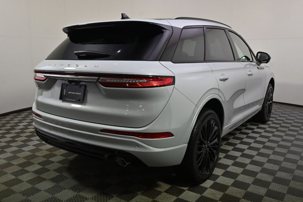 New 2026 White Lincoln Premiere image 6