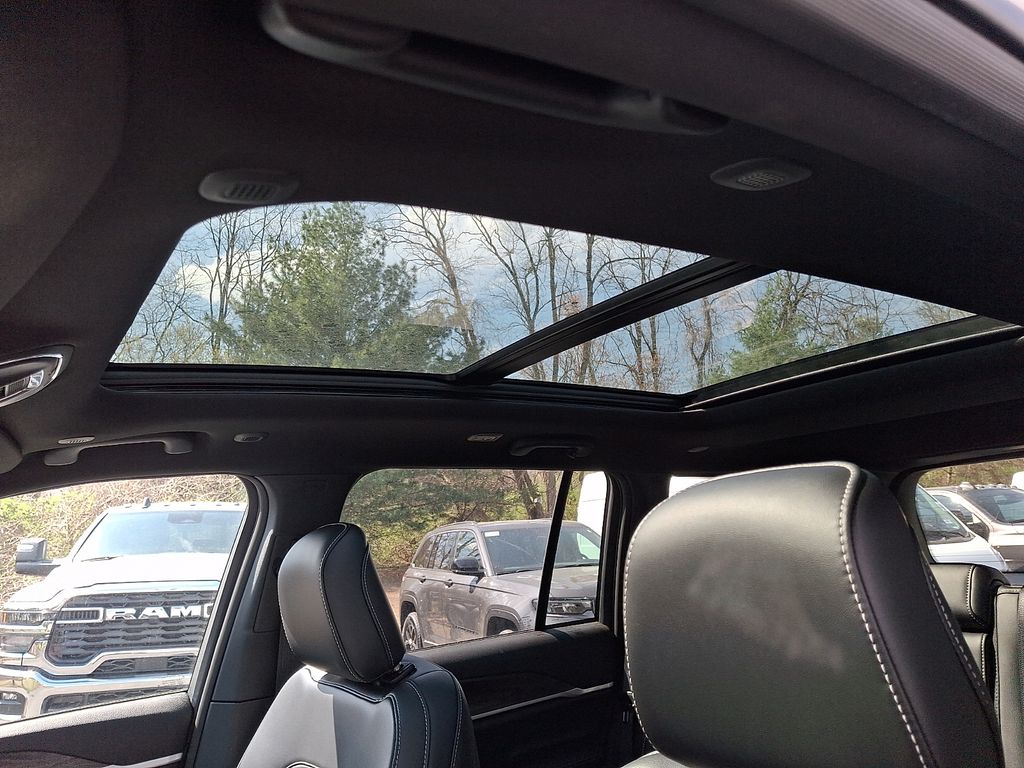 New 2026 Jeep Grand Cherokee SUV