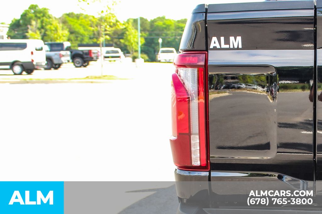 Used 2025 Black Ford Platinum image 12