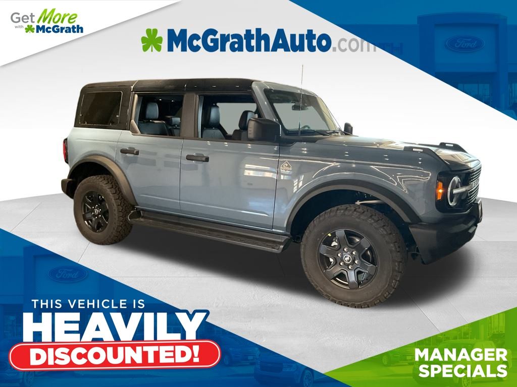 Blue (Azure Gray Metallic Tri-Coat) 2025 Ford Bronco Outer Banks 4-Door 4WD SUV / Crossover Four-Wheel Drive Automatic