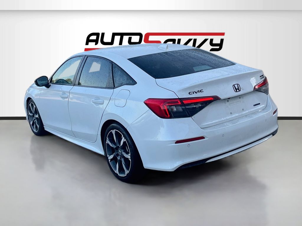 Used 2025 White Honda Sport Touring image 5