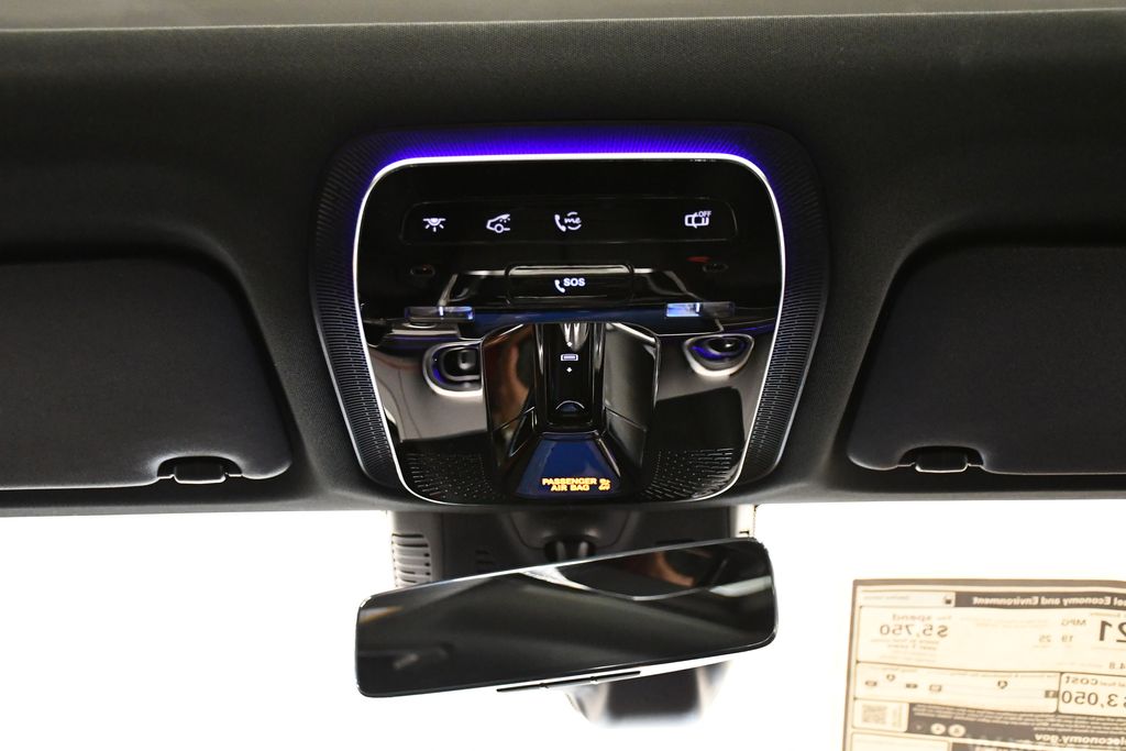 Thumbnail: 2025 Mercedes-Benz GLC - 18