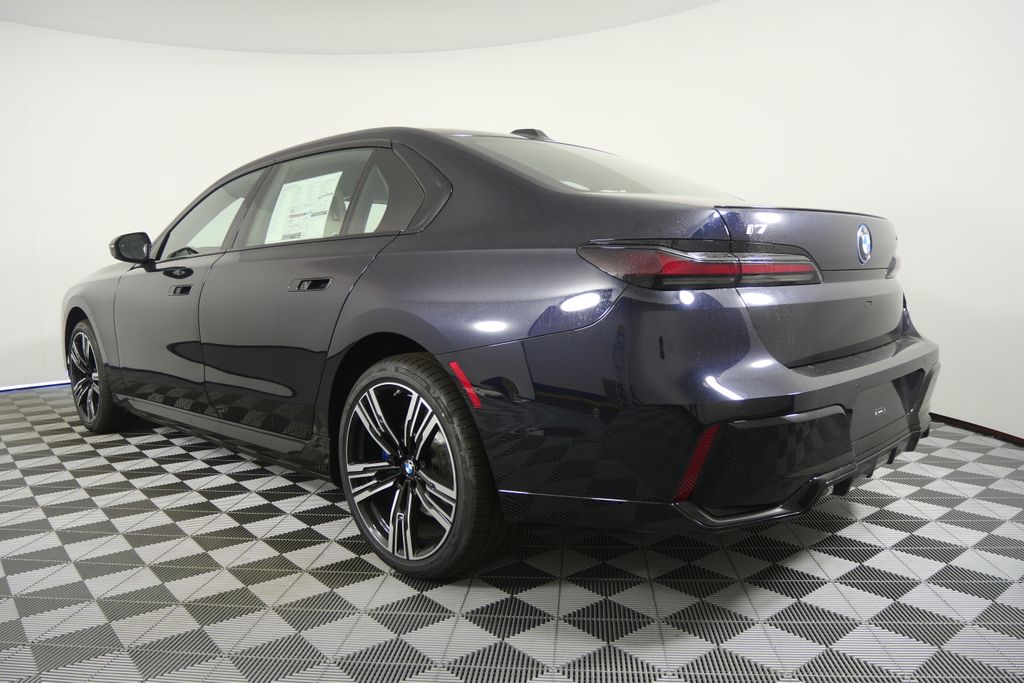 Thumbnail: 2026 BMW i7 - 5