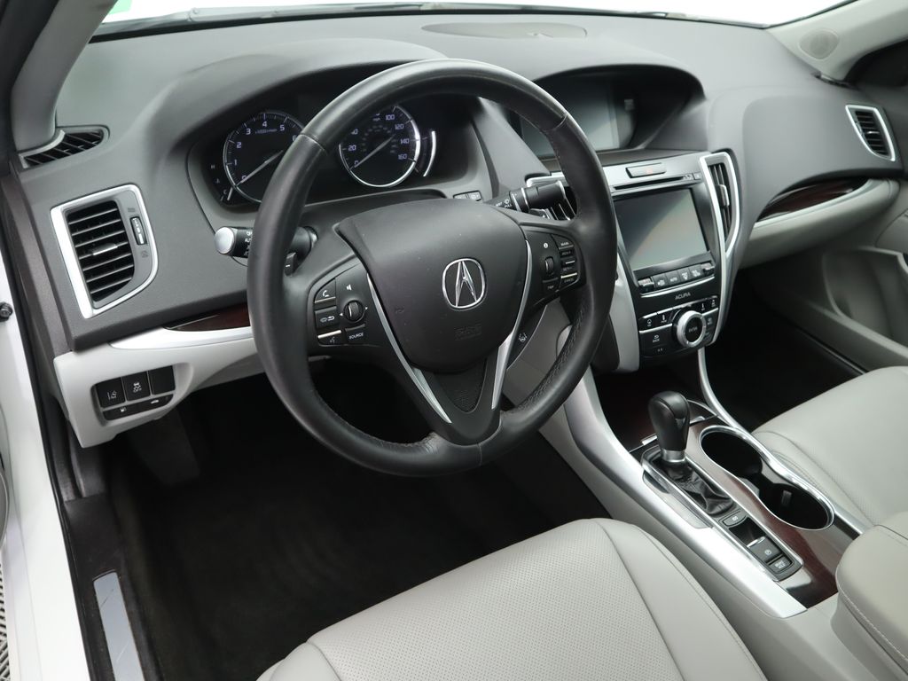 2017 Acura TLX Base 9