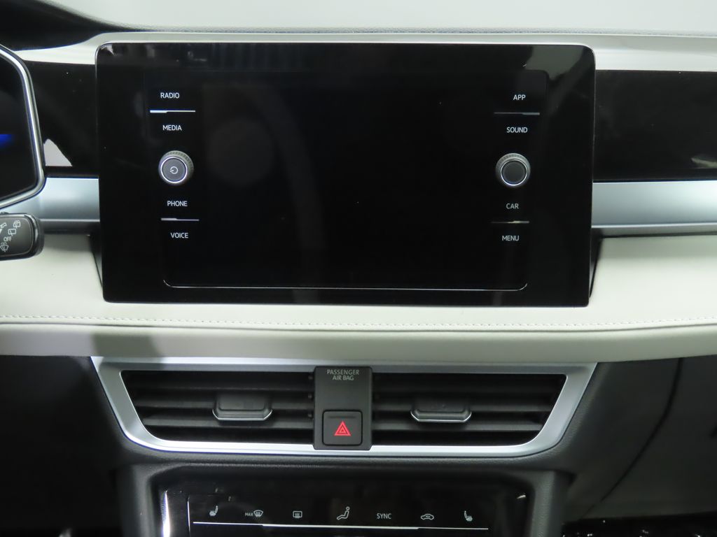 2025 Volkswagen Taos SE 15