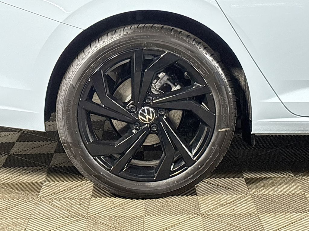 2025 Volkswagen Jetta 1.5T SE