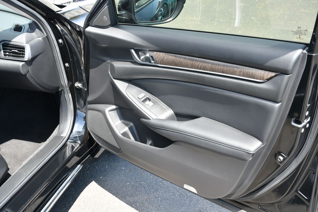 Thumbnail: 2021 Honda Accord - 22