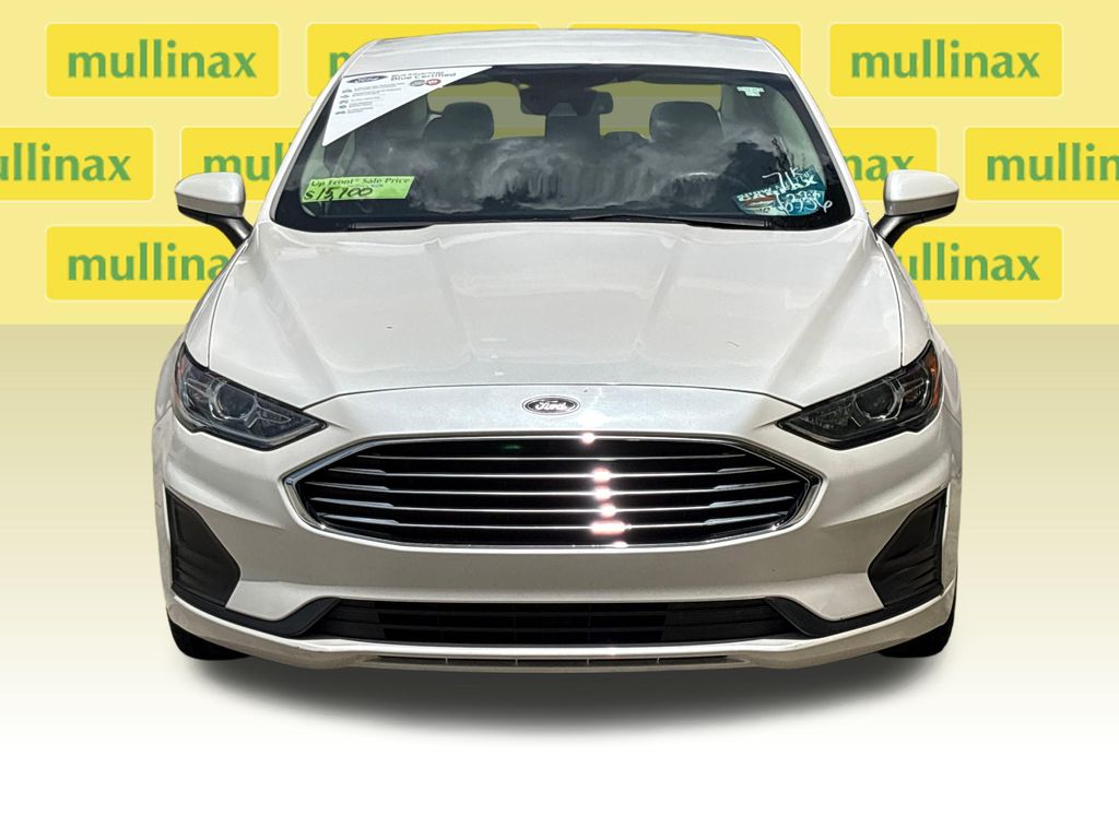 Certified Used 2020 White Ford SE image 14