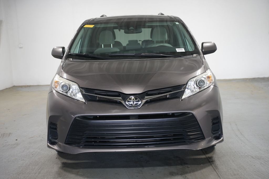 Thumbnail: 2020 Toyota Sienna - 2